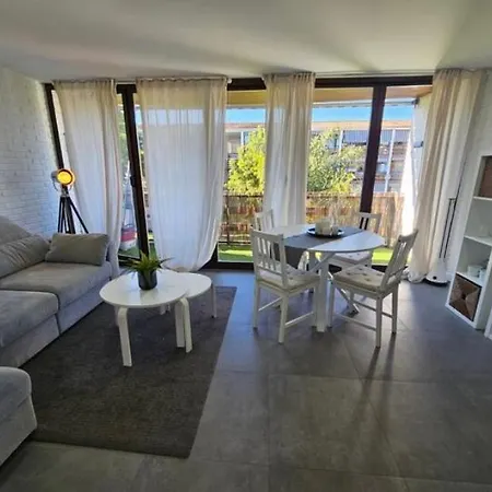 Apartment Beautiful Flat - Great Location *