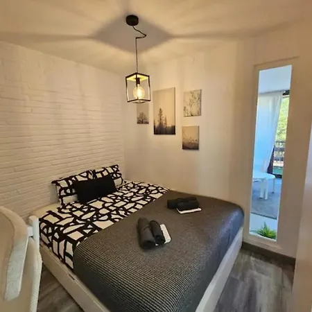 Beautiful Flat - Great Location Apartment *